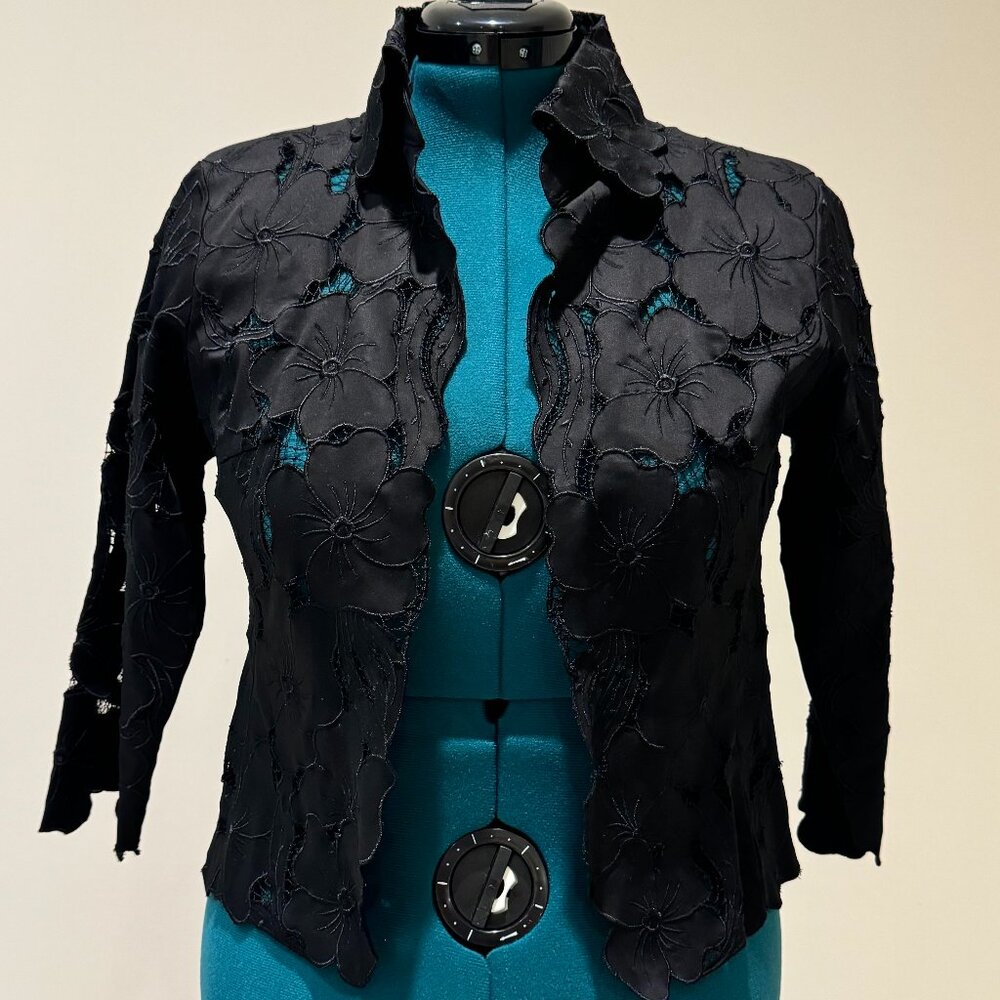Mesmerize Womens Top / Jacket
